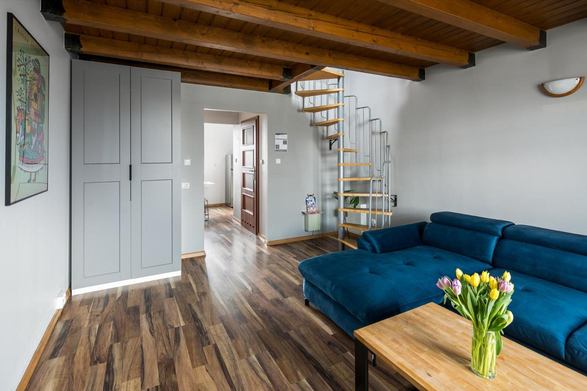 Apartament Corner House